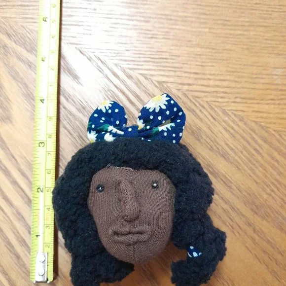 Handcrafted Brown Key Holder with Floral Bow - Picture 3 of 3